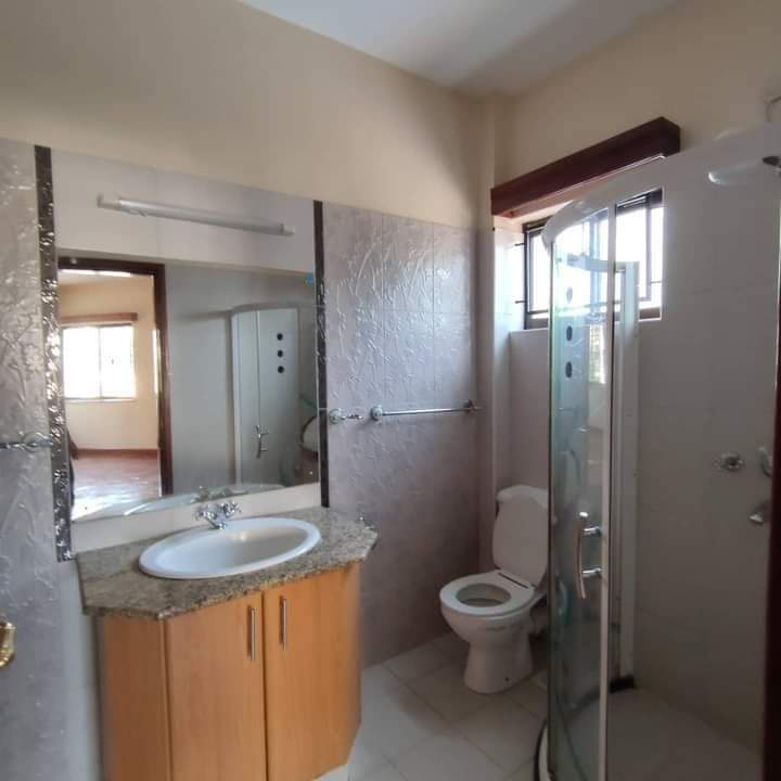 Spacious 3 Bedrooms With Servant Quarter Apartment In Kileleshwa